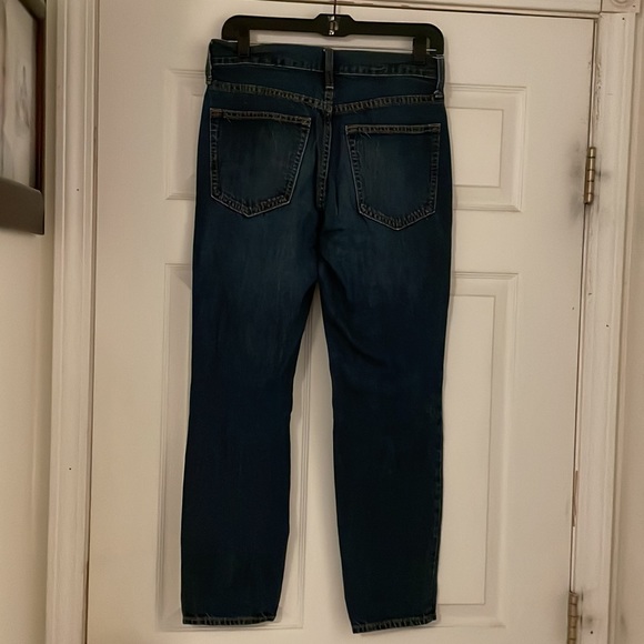 Old Navy 28 x 30 Men’s Athletic Taper Jeans Great Condition - Picture 2 of 4